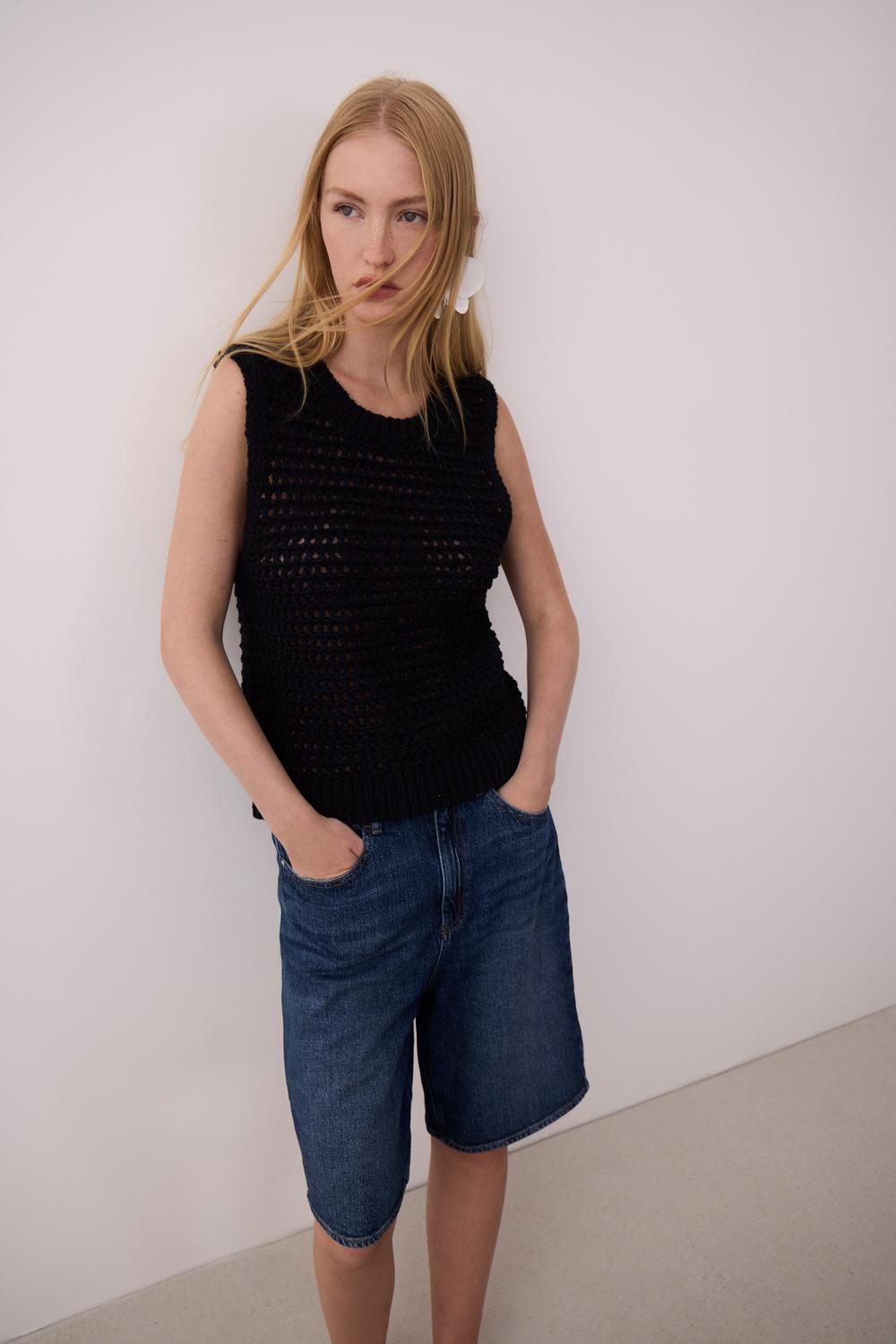 model_shot-creative