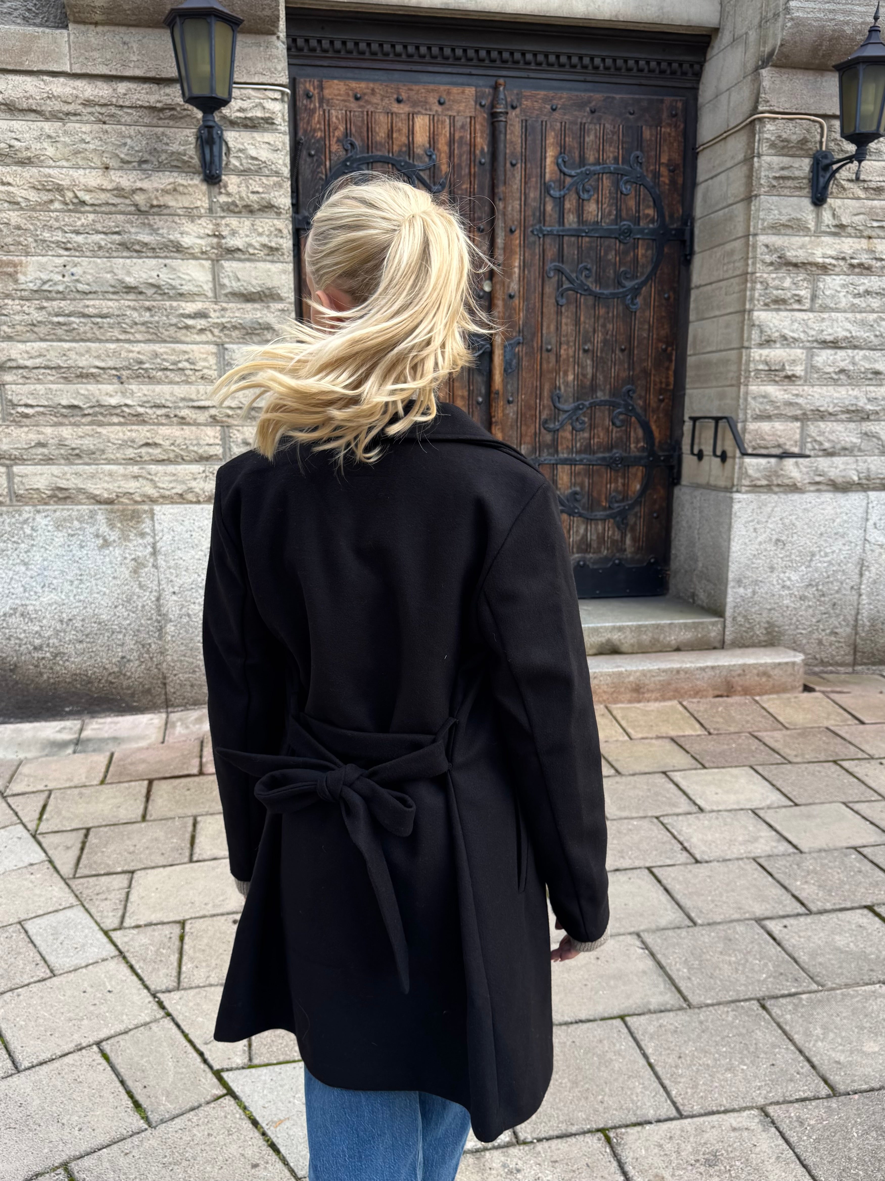 VICOOLEY Coat - Black