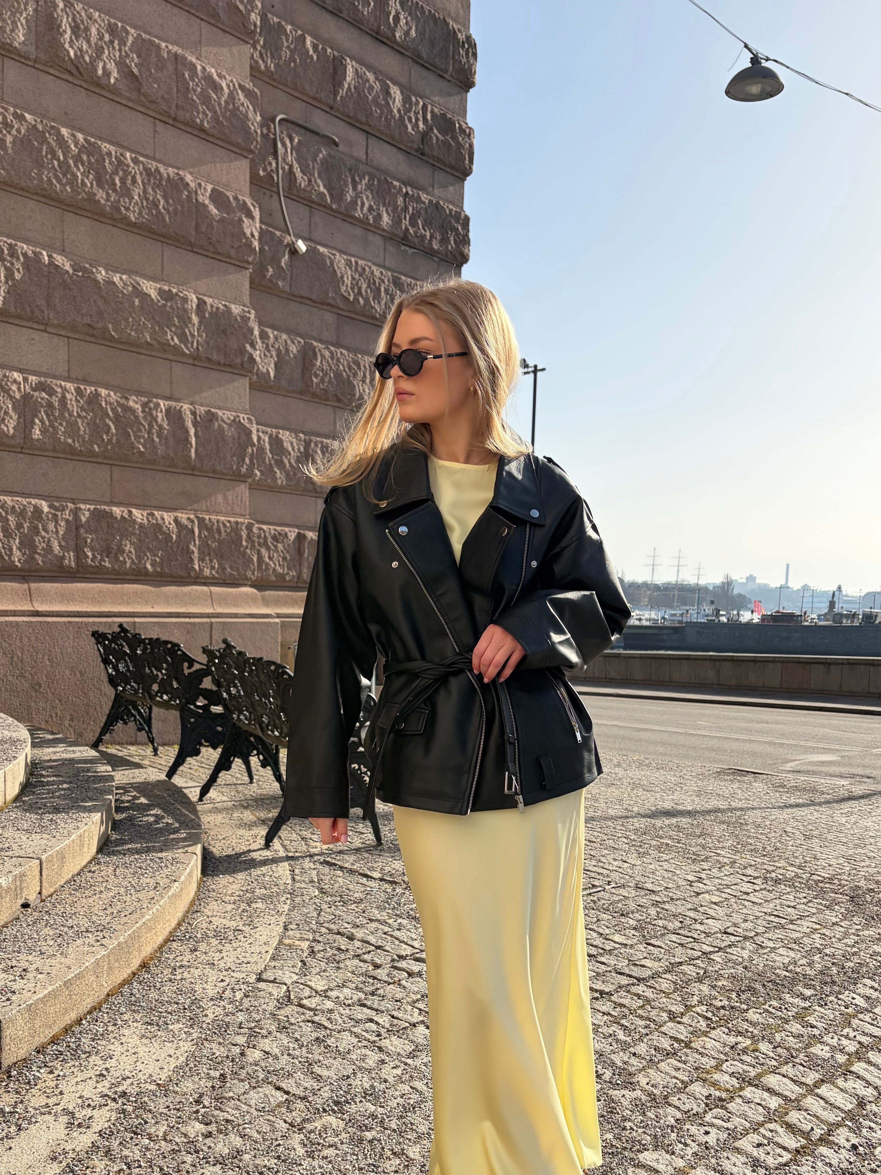 VIELLETTE Midi Skirt - Pastel Yellow