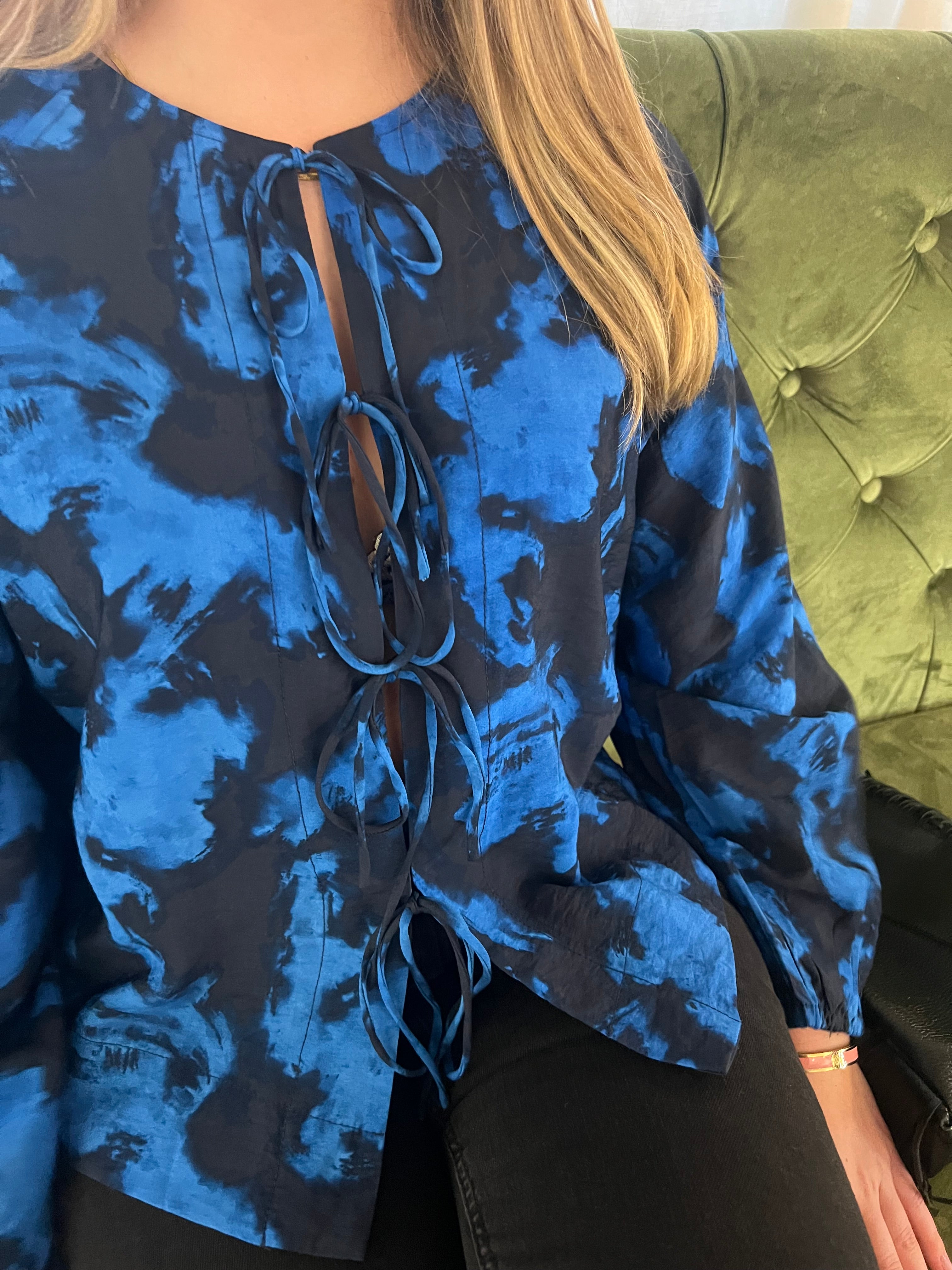 OBJJADE Top - Sky Captain