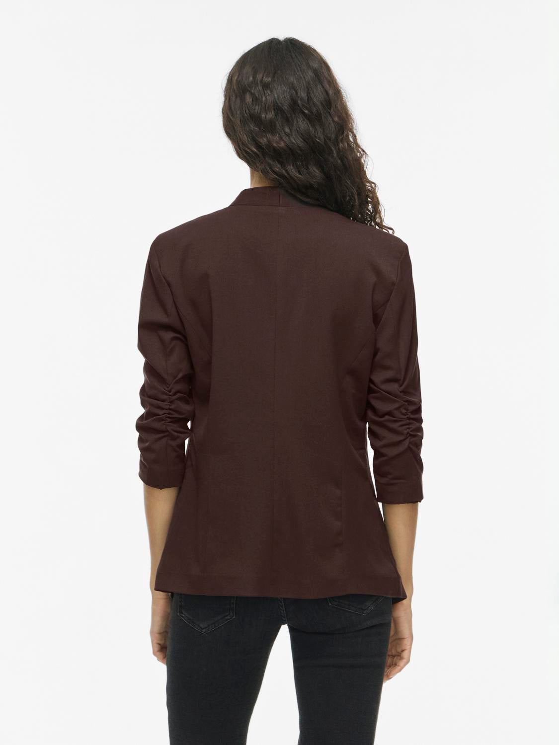 model_shot-back