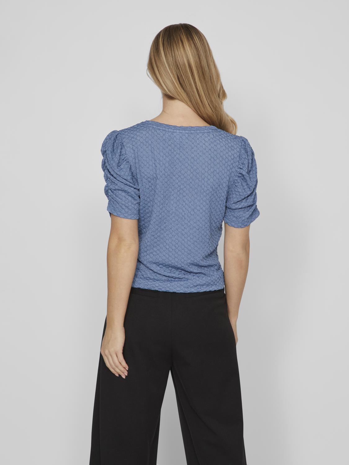 model_shot-back