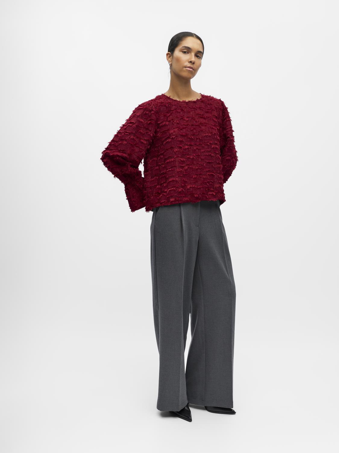 model_shot-front_full