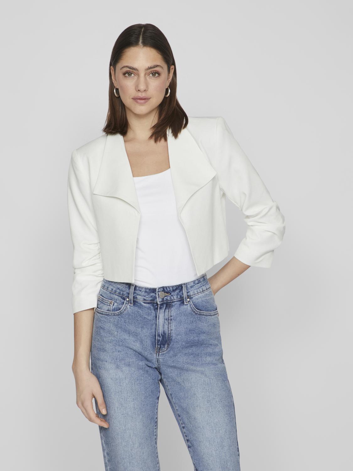 model_shot-front