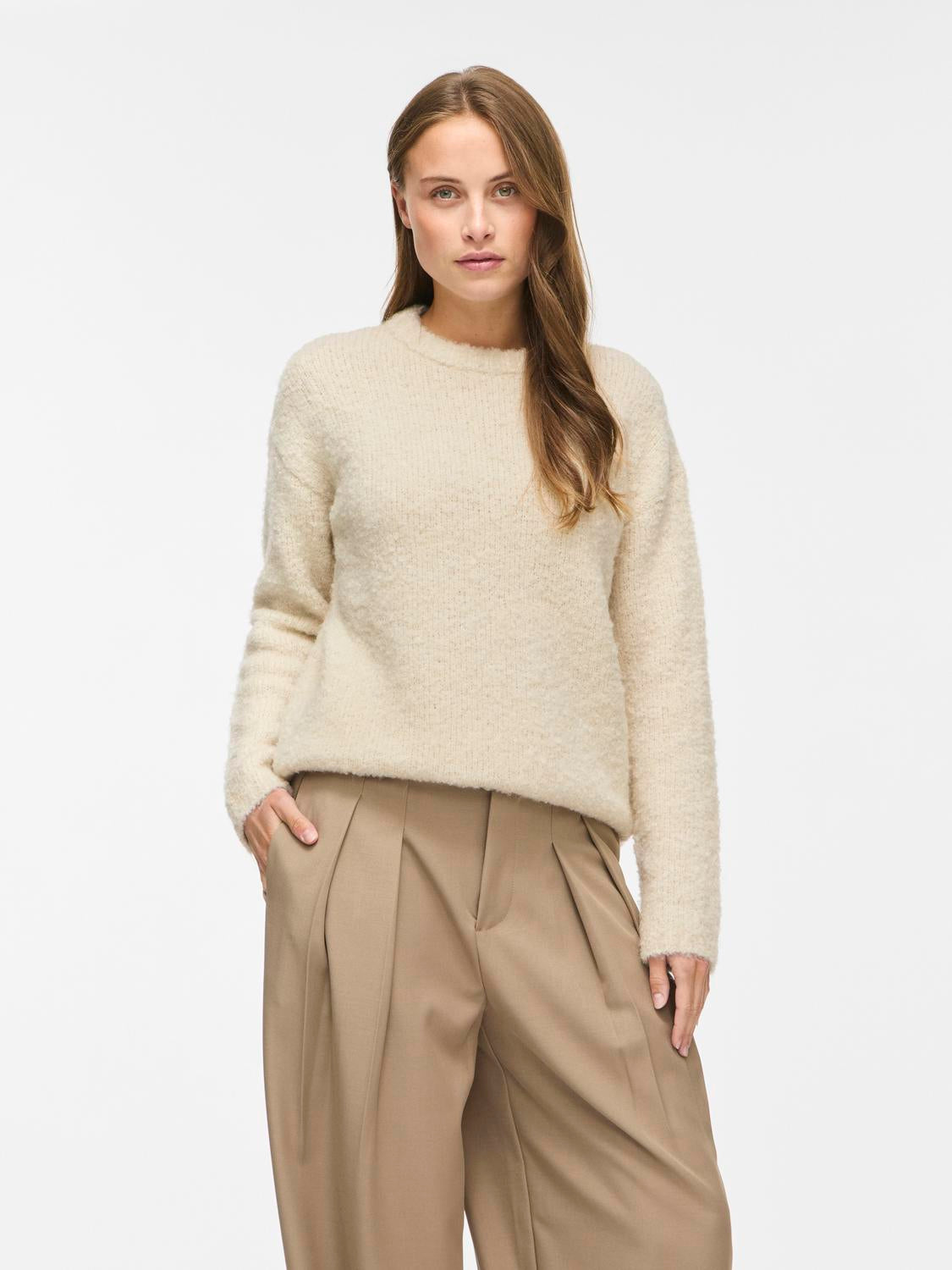 model_shot-front