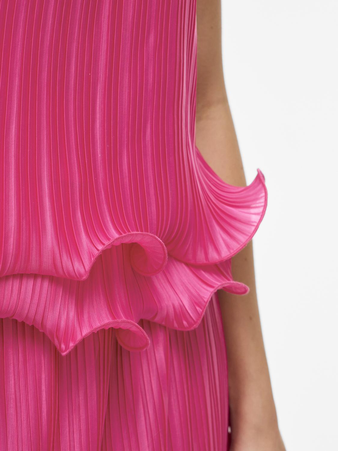 model_shot-detail
