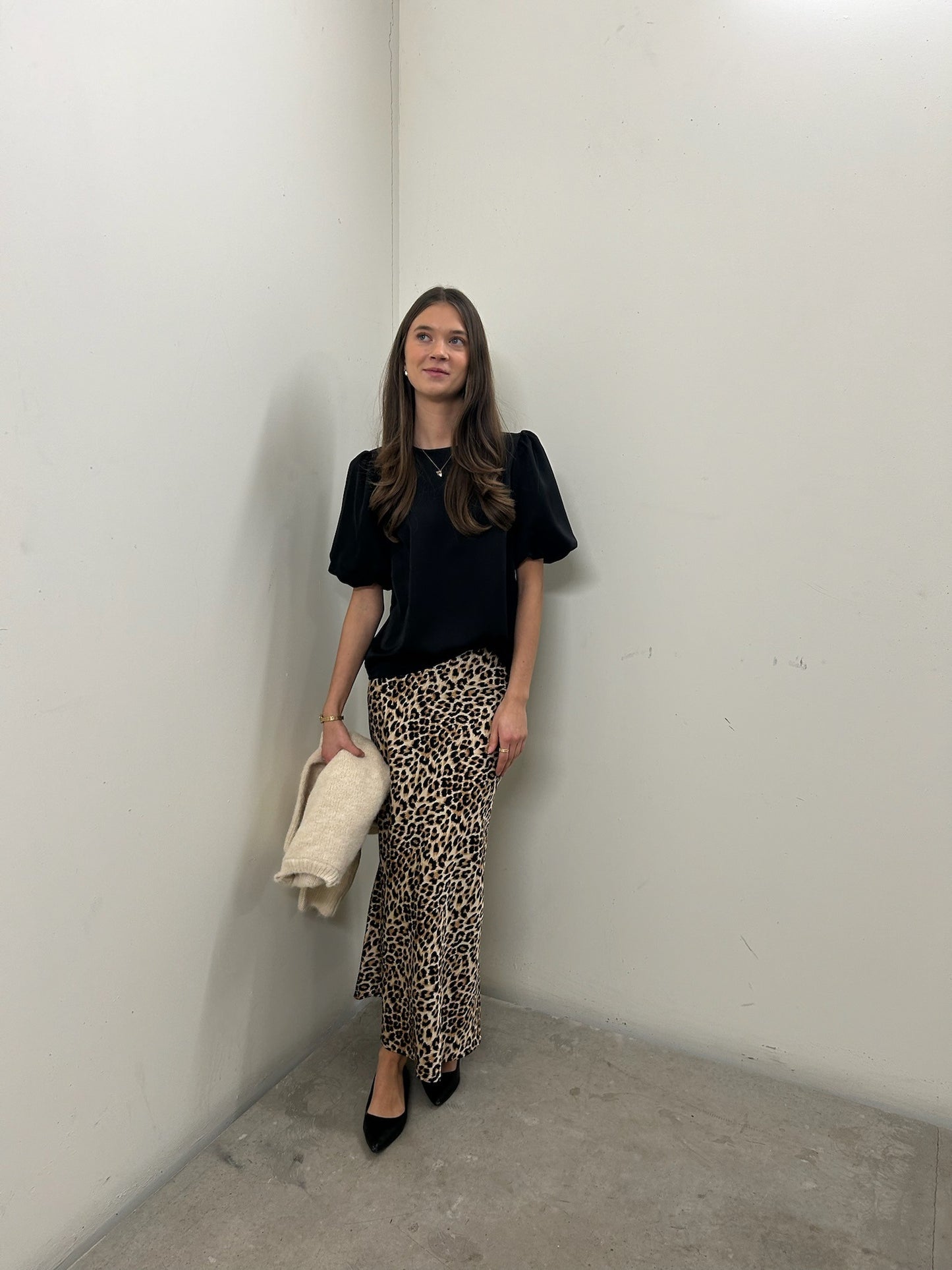 VIELLETTE Midi Skirt - Caramel Café