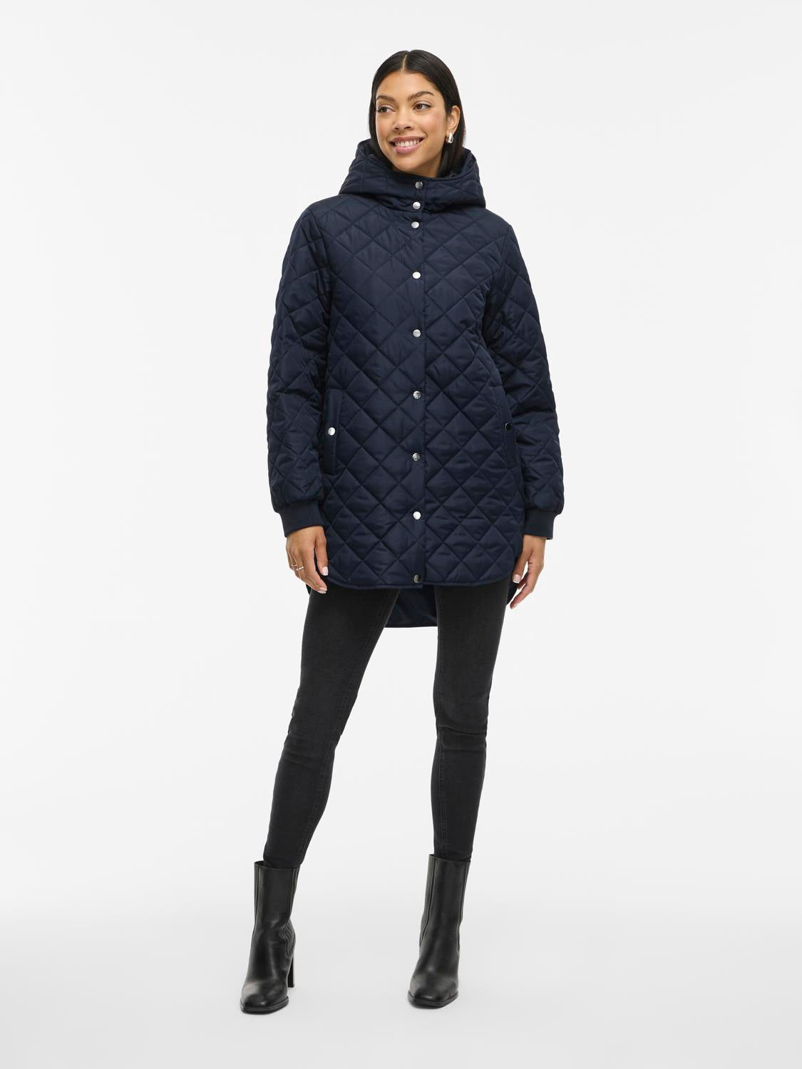 model_shot-front