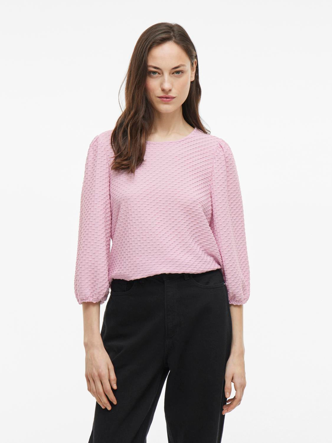model_shot-front